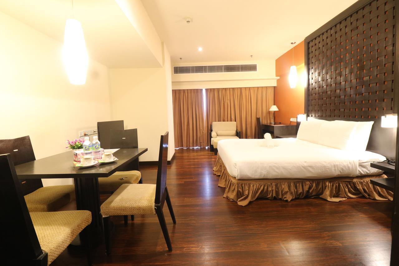 Millennium Suite At Pyramid Tower Petaling Jaya Zewnętrze zdjęcie