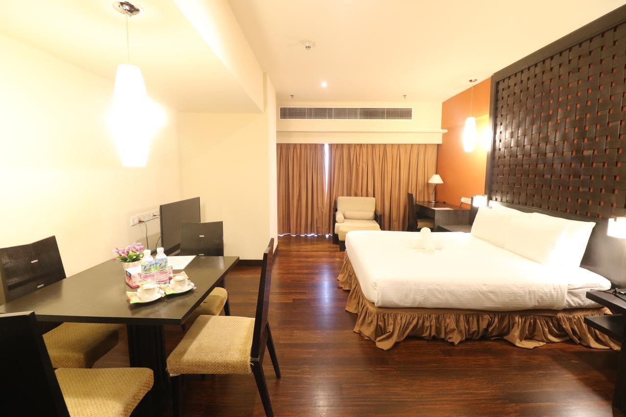 Millennium Suite At Pyramid Tower Petaling Jaya Zewnętrze zdjęcie