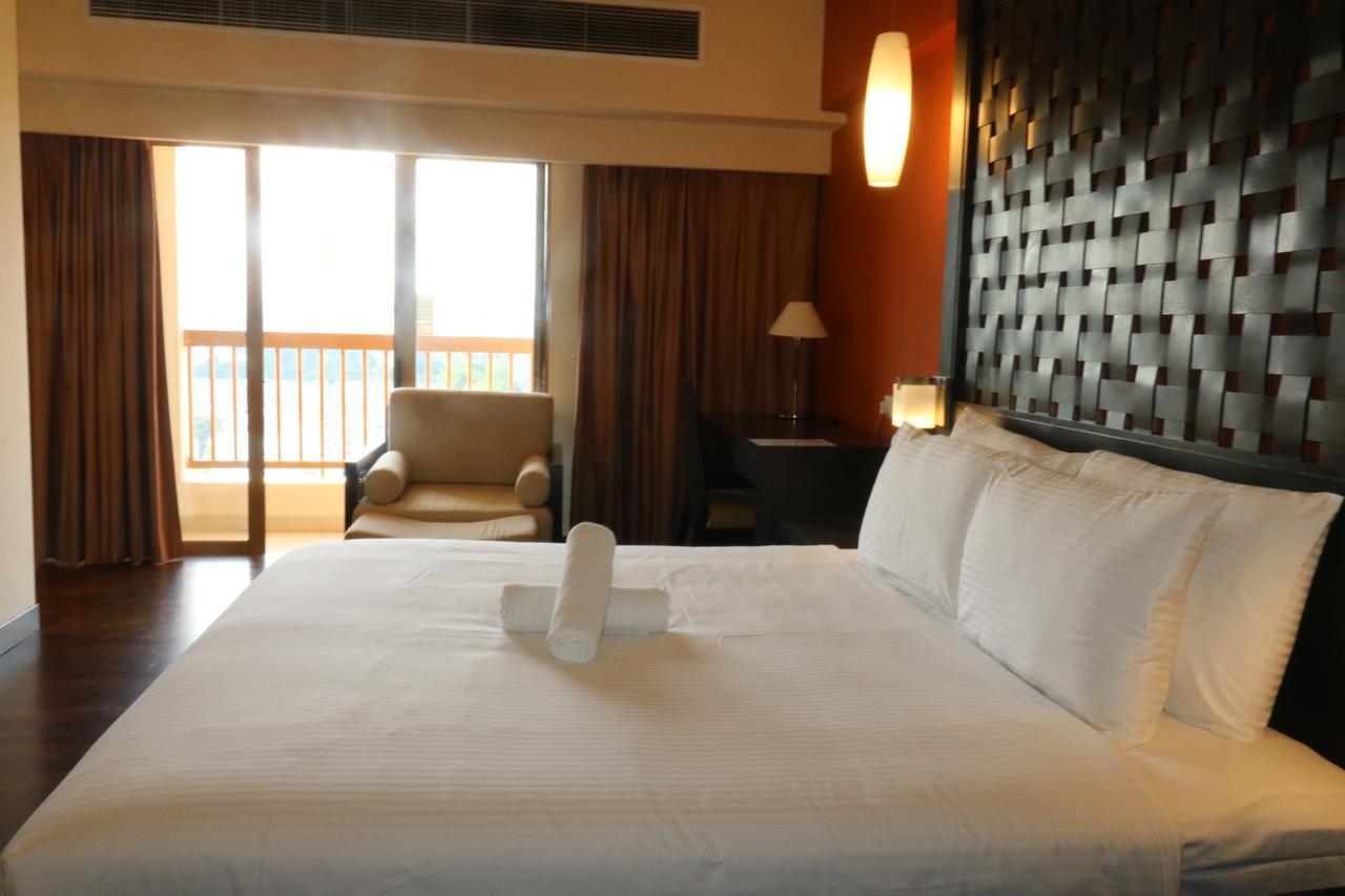 Millennium Suite At Pyramid Tower Petaling Jaya Zewnętrze zdjęcie