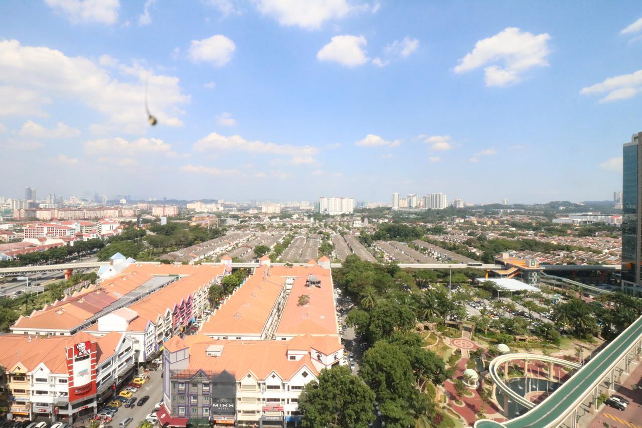 Millennium Suite At Pyramid Tower Petaling Jaya Zewnętrze zdjęcie